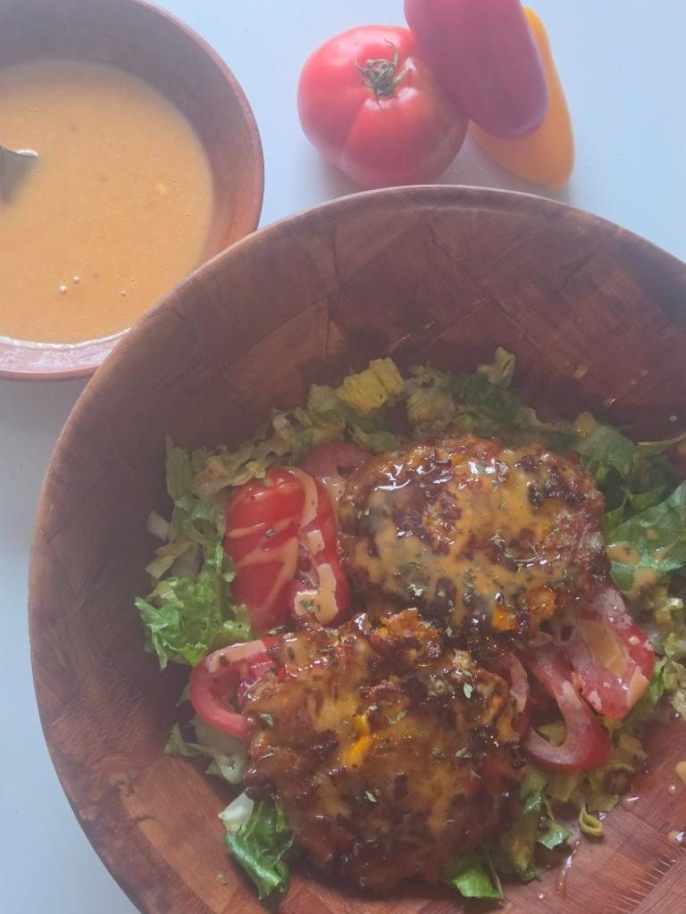 smoky maple salmon cakes with sweet-and-spicy sichuan mayo